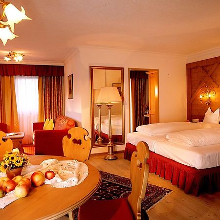 Sporthotel Xander Leutasch Quarto foto